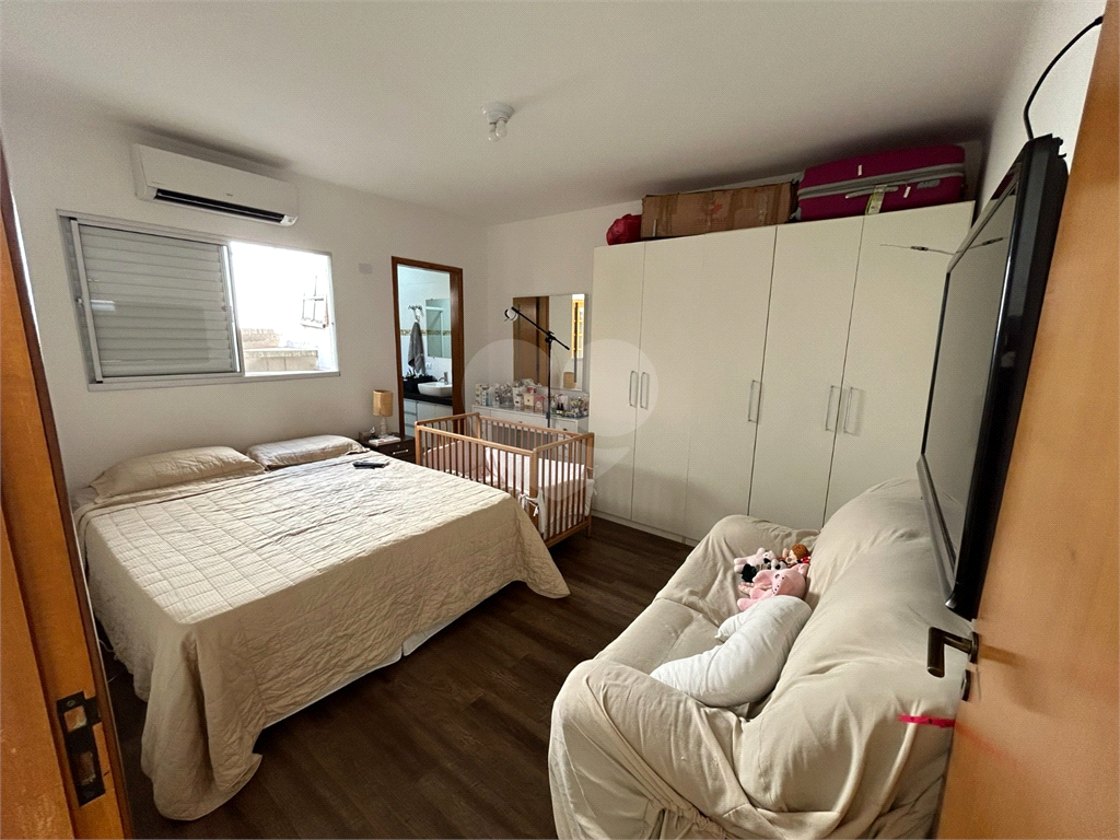Casa com 3 suítes próximo a Metrô Santa Cruz