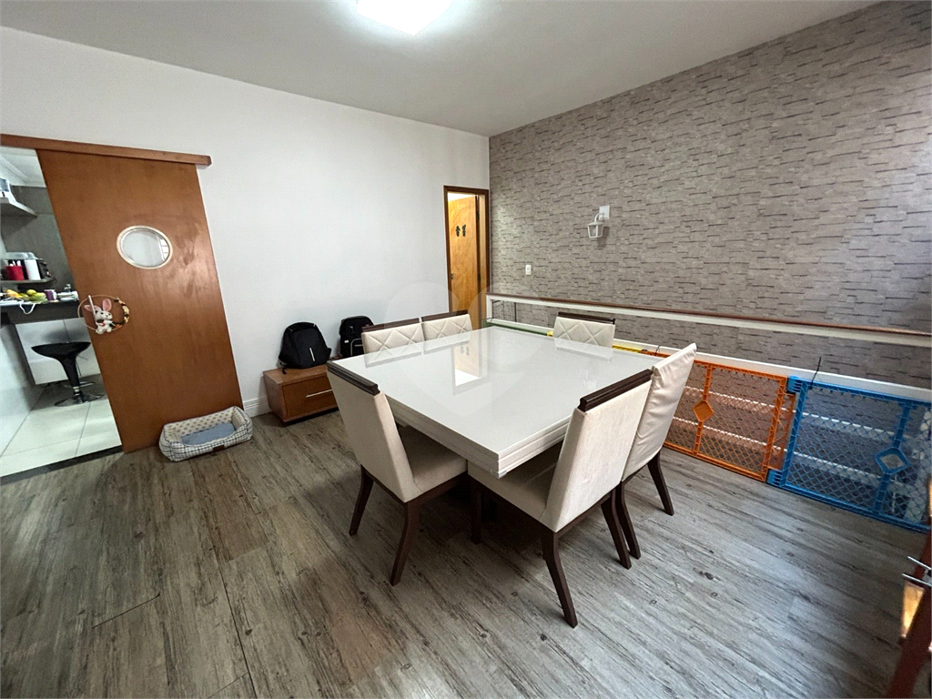 Casa com 3 suítes próximo a Metrô Santa Cruz