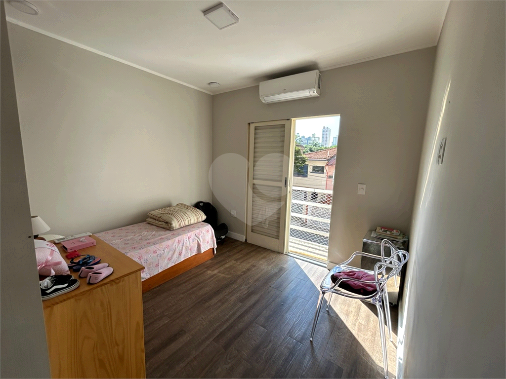 Casa com 3 suítes próximo a Metrô Santa Cruz