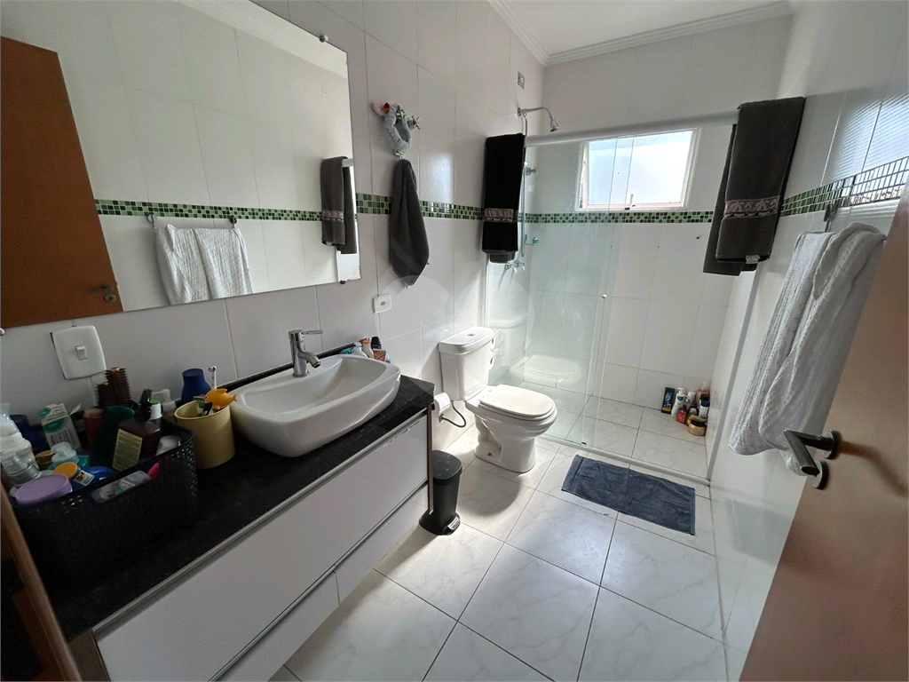 Casa com 3 suítes próximo a Metrô Santa Cruz