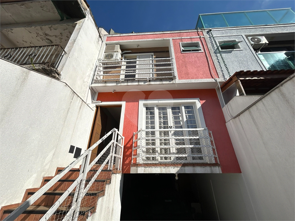 Casa com 3 suítes próximo a Metrô Santa Cruz