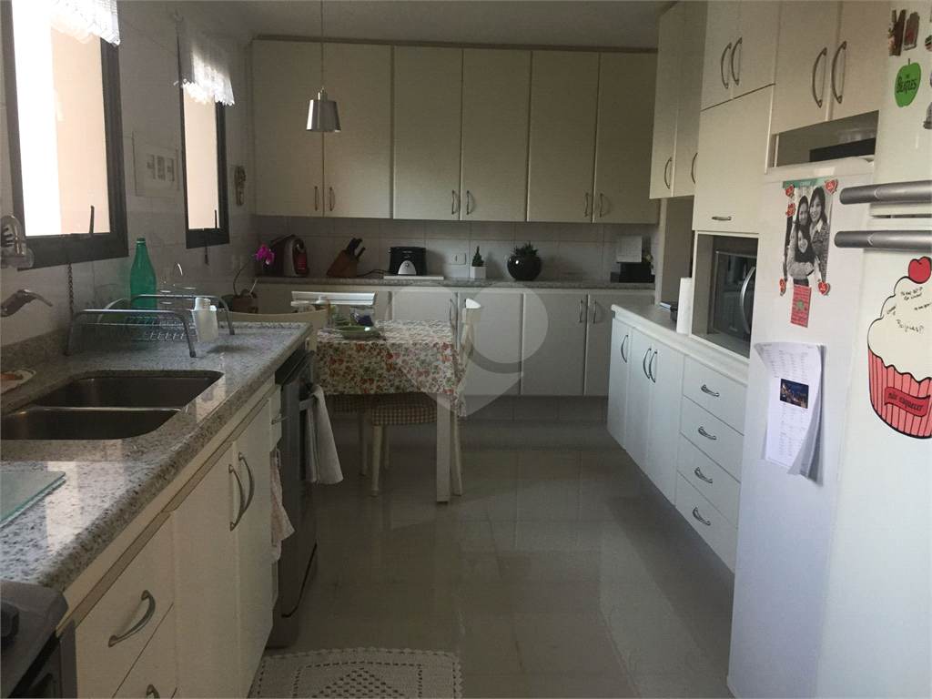 Apartamento, 3 quartos, 213 m² - Foto 11