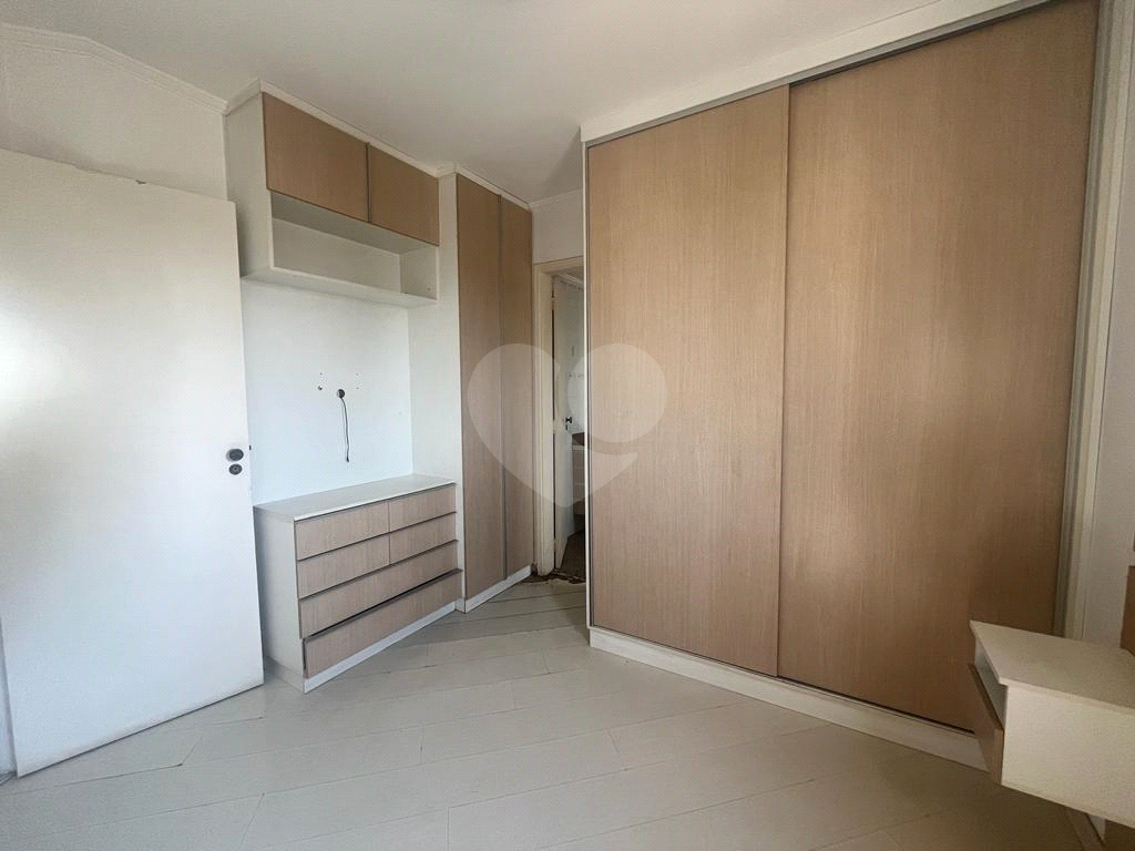 APARTAMENTO em PERDIZES