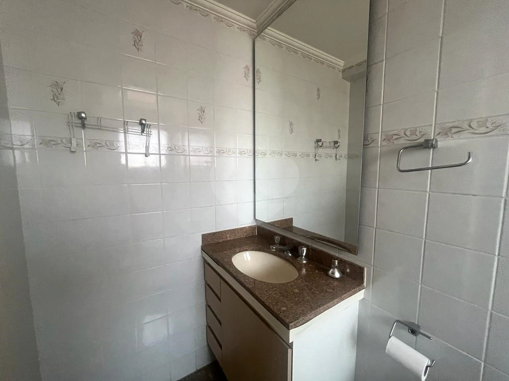 APARTAMENTO em PERDIZES