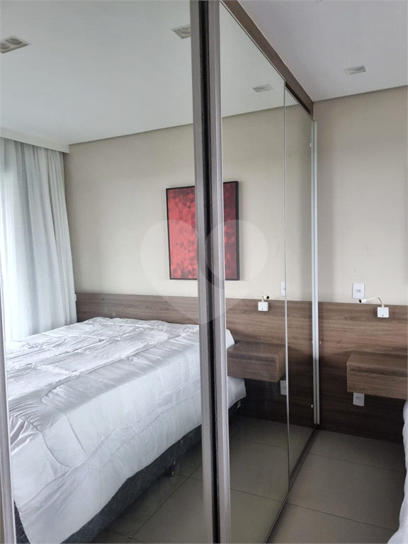 APARTAMENTO em PINHEIROS