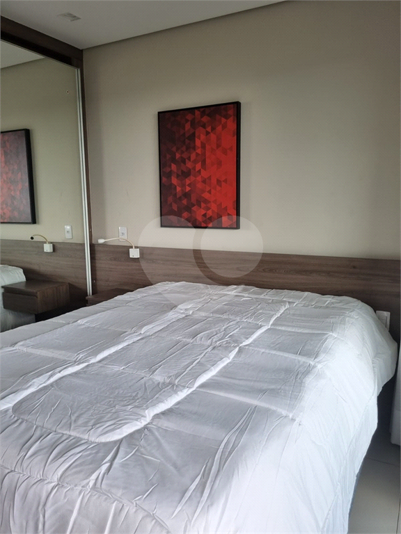 APARTAMENTO em PINHEIROS