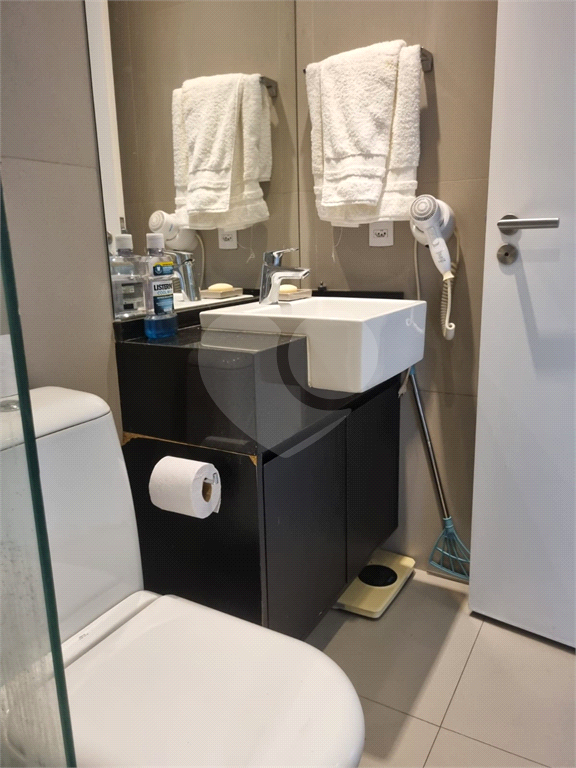 APARTAMENTO em PINHEIROS