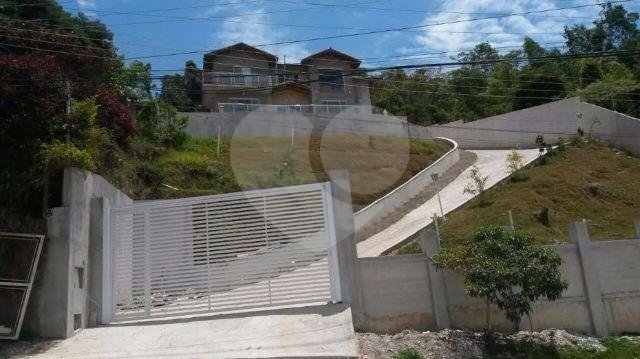 Sobrado à venda na região de Mairiporã