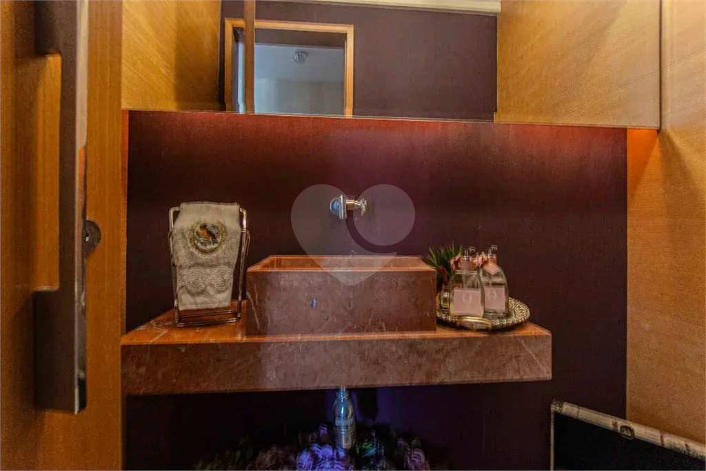Apartamento na Vila Mariana  3 suítes, varanda gourmet, reformado, lazer completo próximo ao metrô