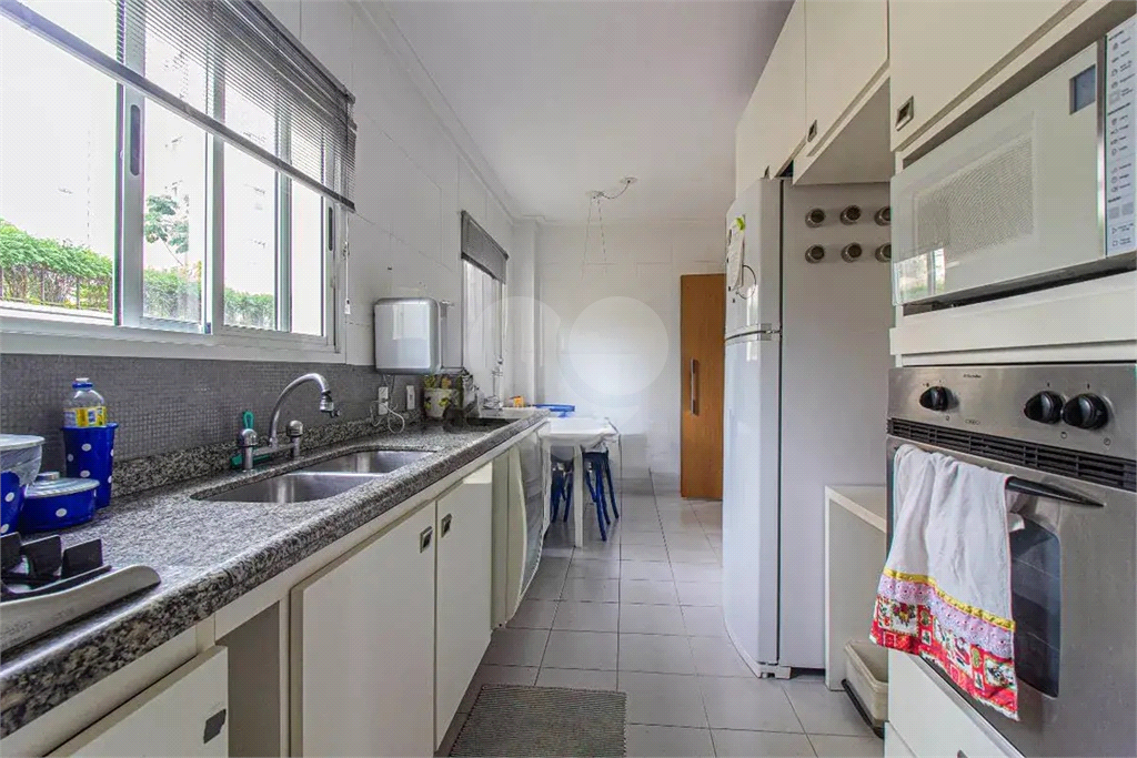 Apartamento na Vila Mariana  3 suítes, varanda gourmet, reformado, lazer completo próximo ao metrô