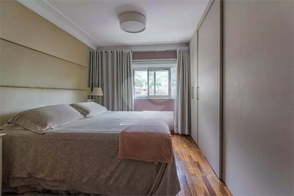 Apartamento na Vila Mariana  3 suítes, varanda gourmet, reformado, lazer completo próximo ao metrô