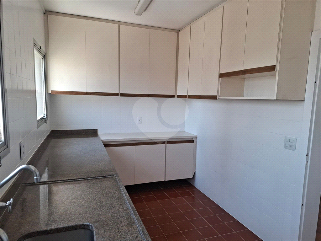 APARTAMENTO em ACLIMAÇÃO