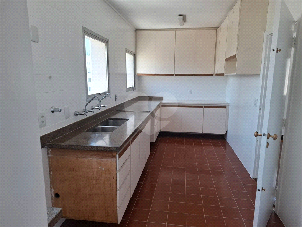 APARTAMENTO em ACLIMAÇÃO