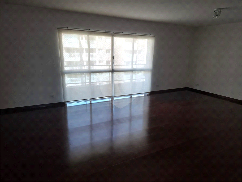 APARTAMENTO em ACLIMAÇÃO