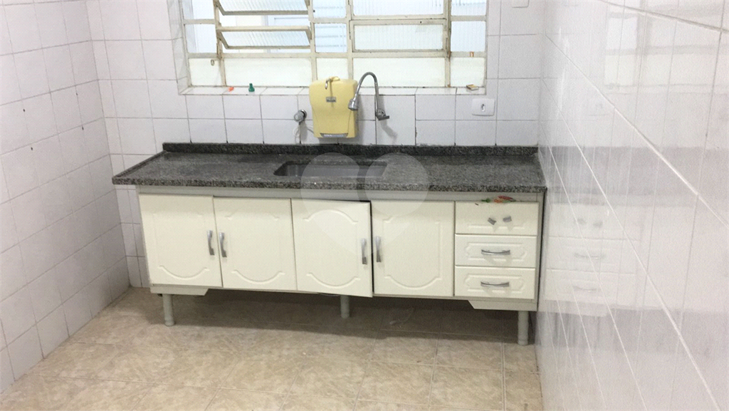Venha morar em Casa de Vila na Vila Mariana, 2 dormitórios em frente ao Sesc Vila Mariana