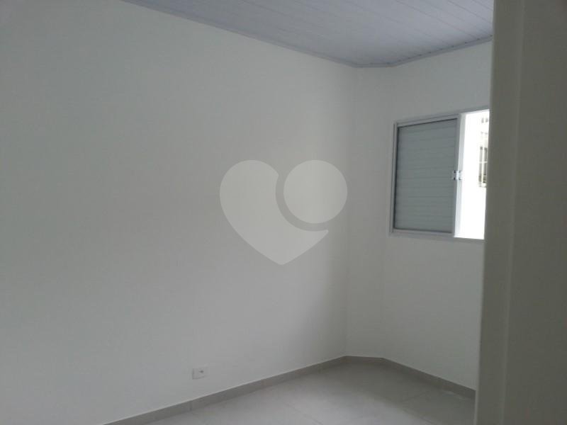 Venha morar em Casa de Vila na Vila Mariana, 2 dormitórios em frente ao Sesc Vila Mariana
