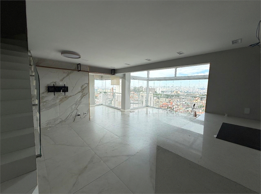 Cobertura para Locação 107m2 Casa VERDE 