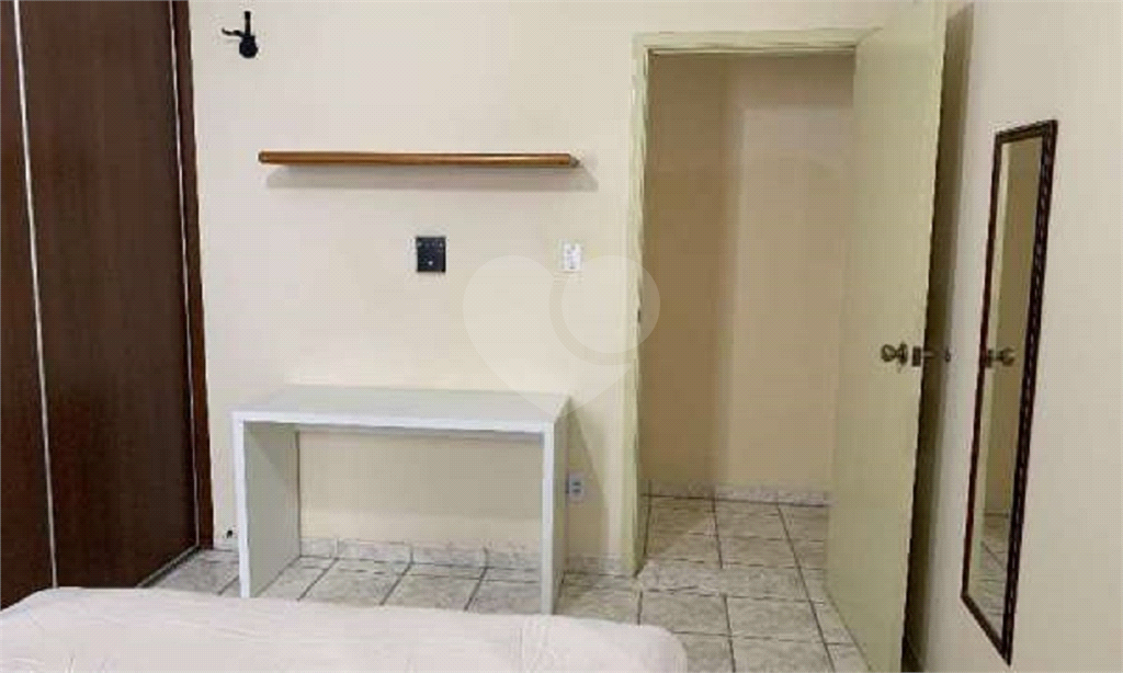 APARTAMENTO em LAPA