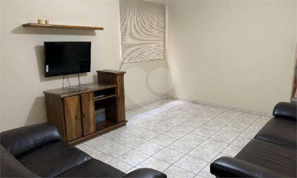 APARTAMENTO em LAPA