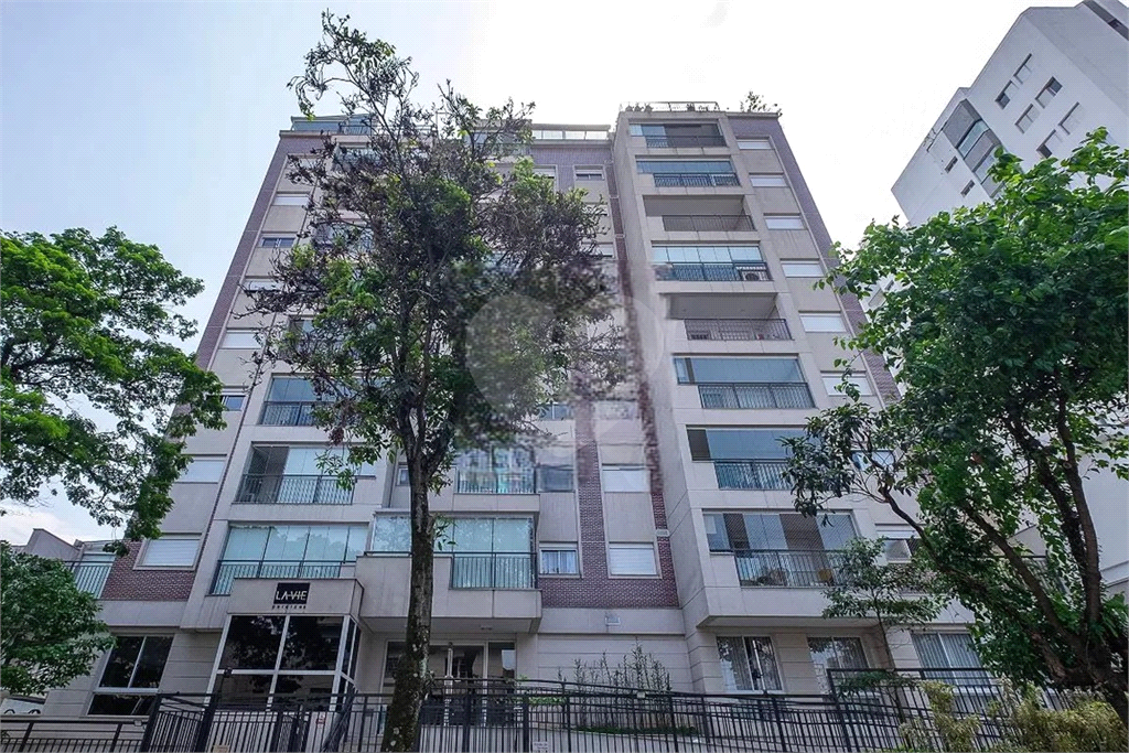 APARTAMENTO em PERDIZES