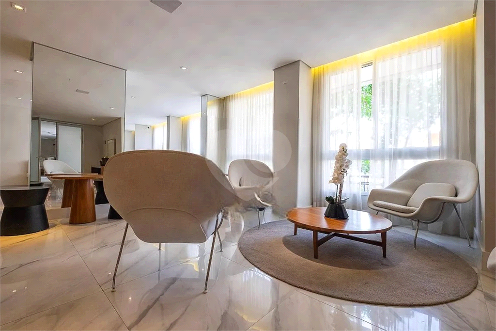 APARTAMENTO em PERDIZES