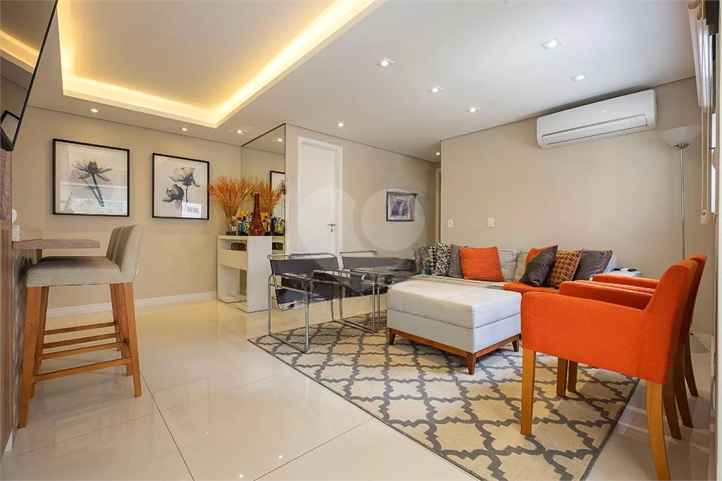 APARTAMENTO em PERDIZES