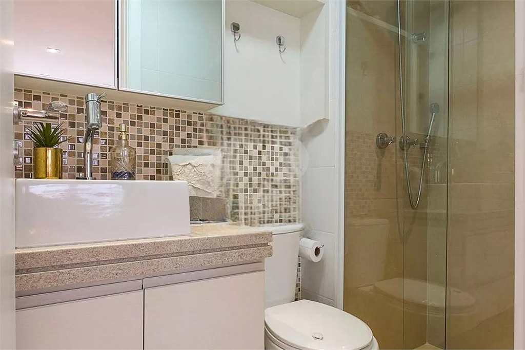 APARTAMENTO em PERDIZES