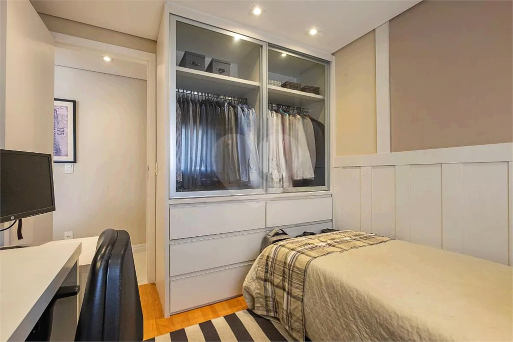 APARTAMENTO em PERDIZES