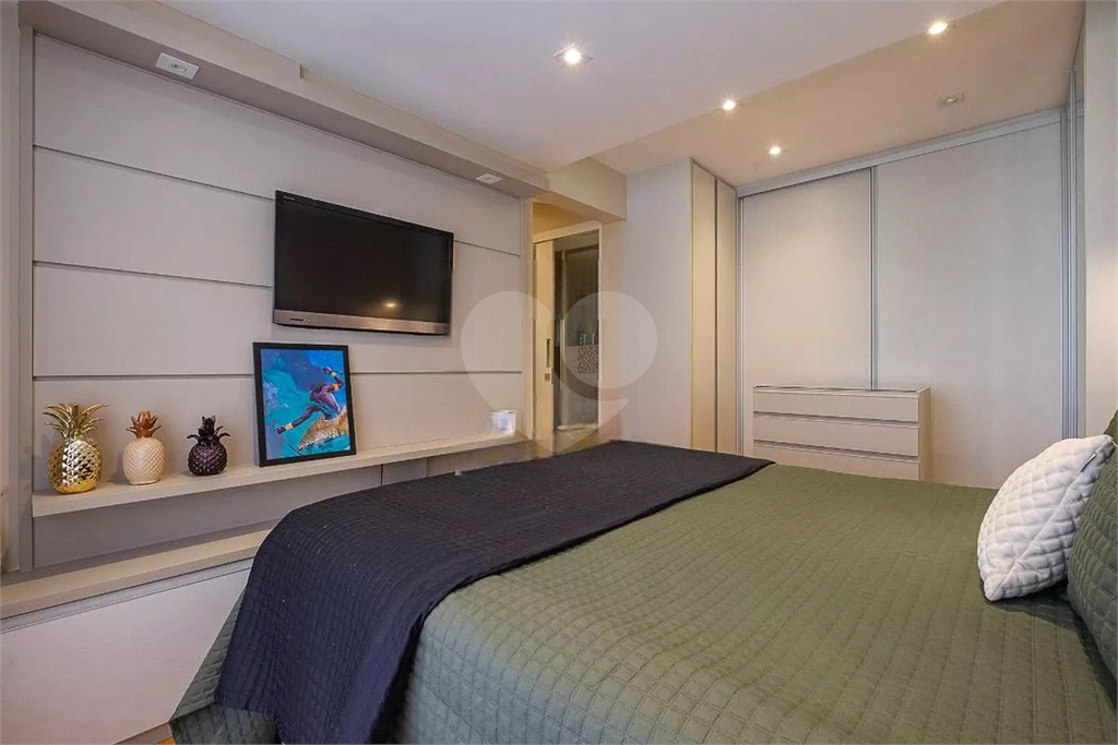 APARTAMENTO em PERDIZES