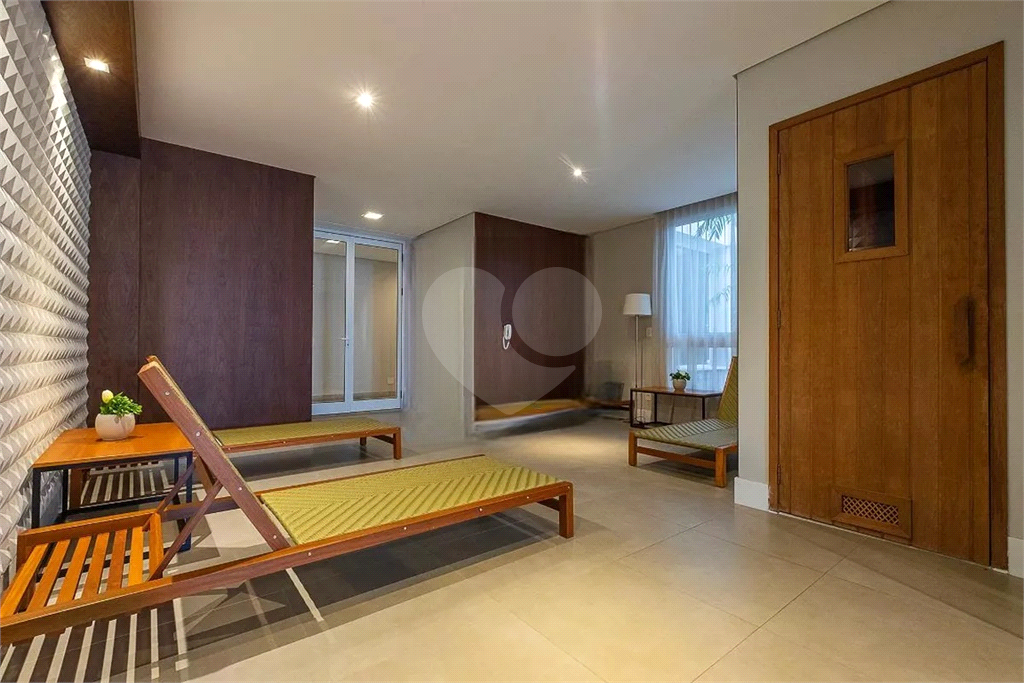 APARTAMENTO em PERDIZES