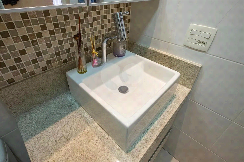 APARTAMENTO em PERDIZES