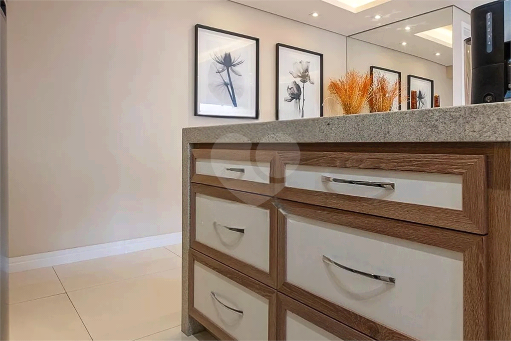 APARTAMENTO em PERDIZES