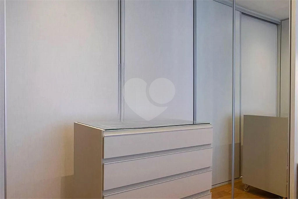 APARTAMENTO em PERDIZES