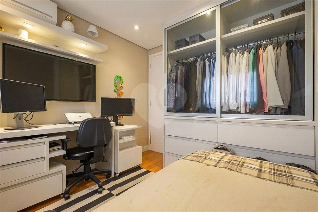 APARTAMENTO em PERDIZES