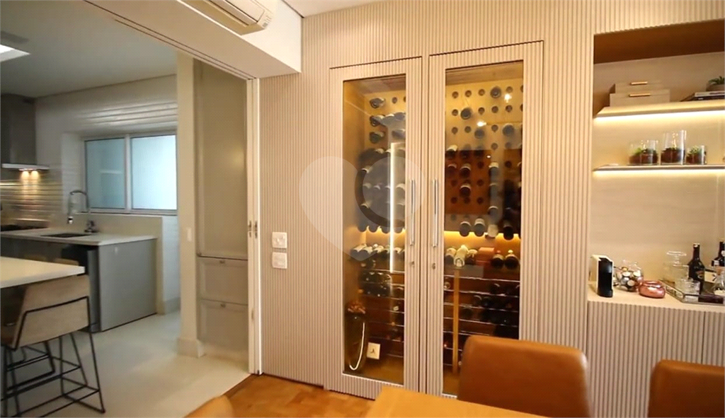 APARTAMENTO em HIGIENÓPOLIS