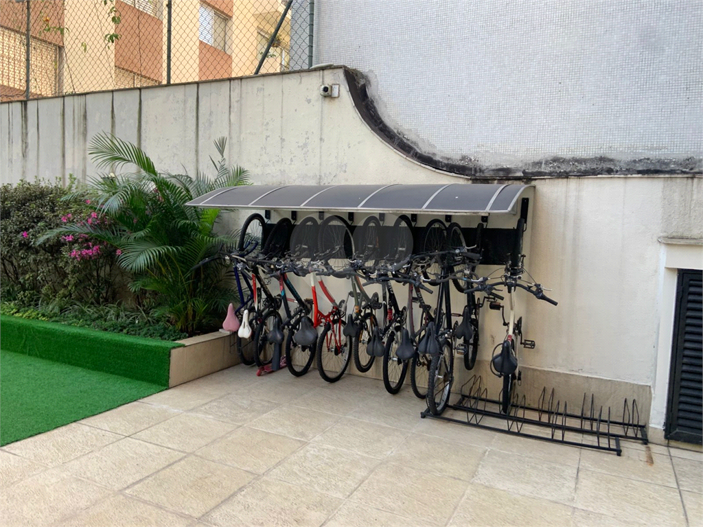 APARTAMENTO em PINHEIROS