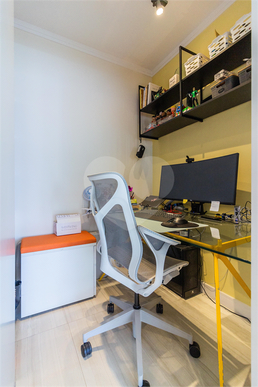 APARTAMENTO em ALTO DE PINHEIROS