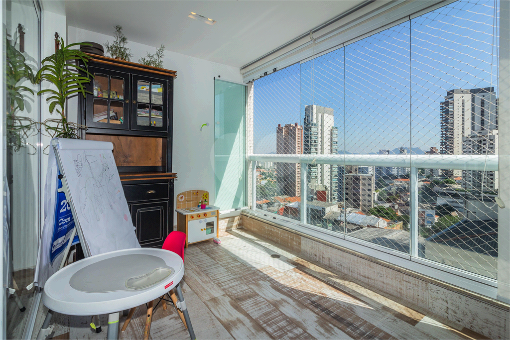 APARTAMENTO em ALTO DE PINHEIROS