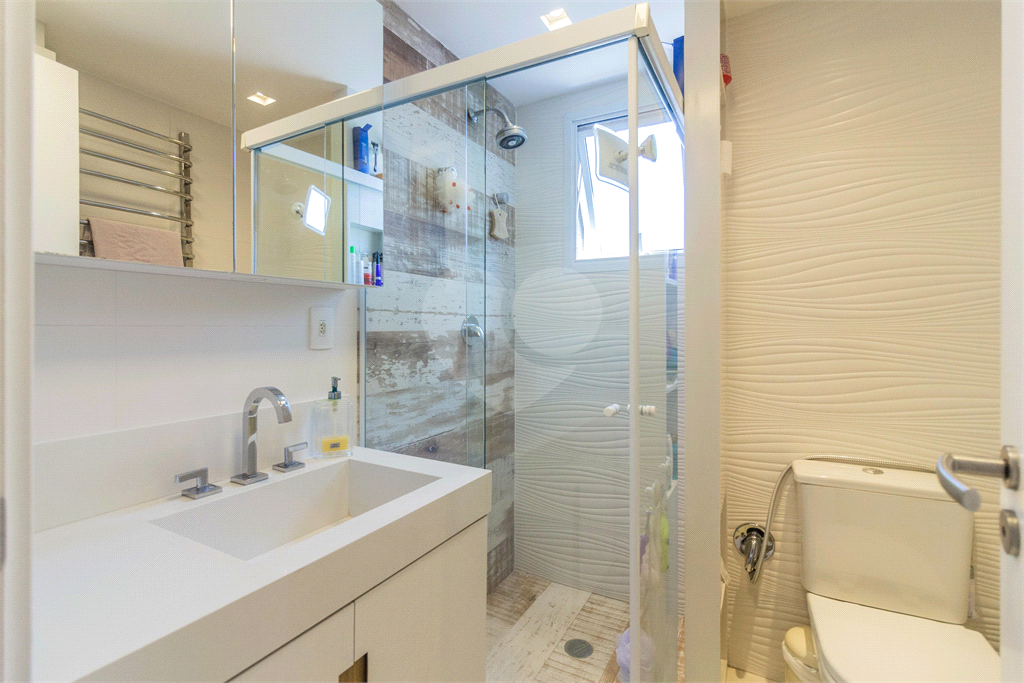 APARTAMENTO em ALTO DE PINHEIROS