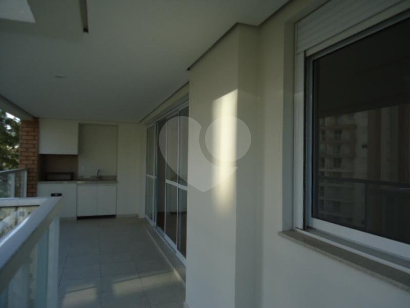 Apto novo no Morumbi com 110 m².
