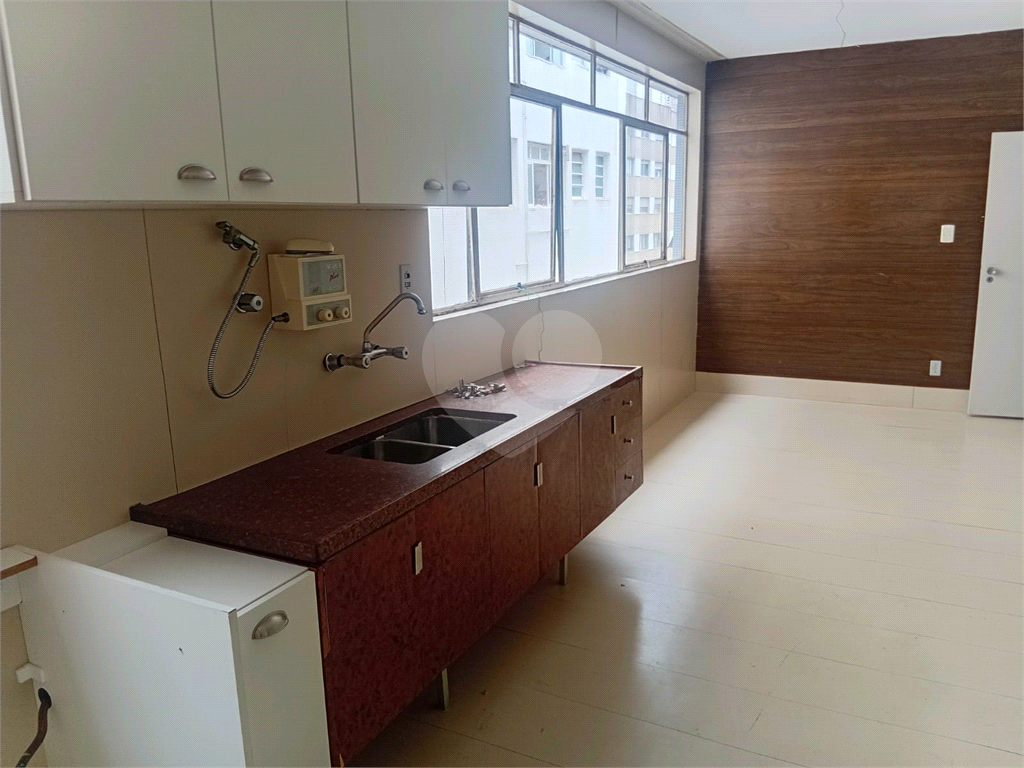 Aoartamento em Higienopolis um por andar | 4 quartos | 1 suite | 2 vagas | 