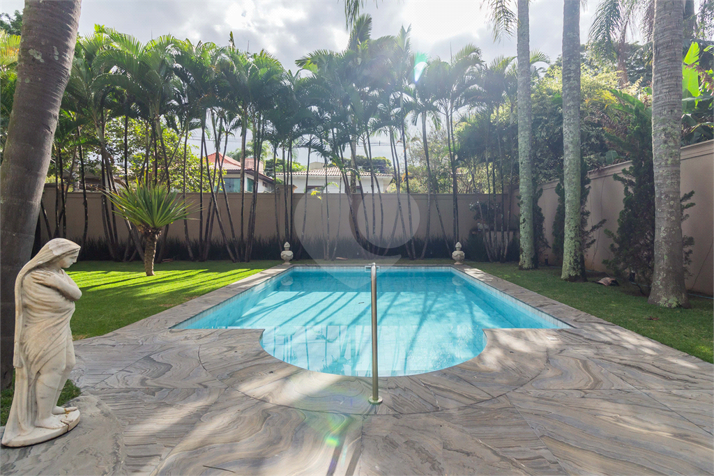 Casa à venda com 4 quartos em  ALTO DE PINHEIROS com 730 m²