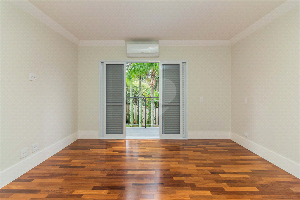 Casa à venda com 4 quartos em  ALTO DE PINHEIROS com 730 m²