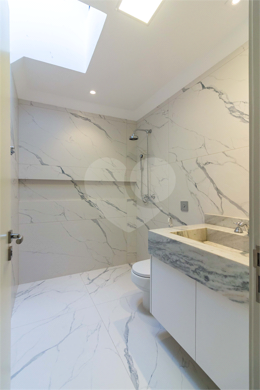 Casa à venda com 4 quartos em  ALTO DE PINHEIROS com 730 m²