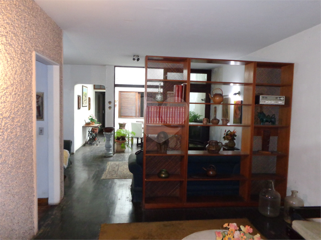 CASA TÉRREA em BROOKLIN