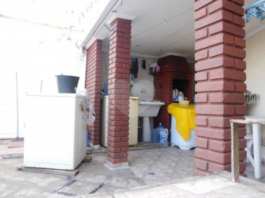 Casa à venda com 3 quartos, 200m² - Foto 15