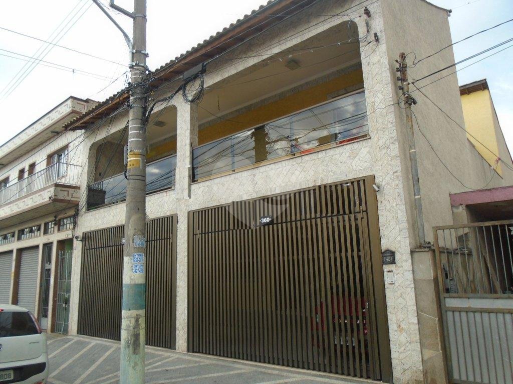 Sobrado à venda com 4 quartos, 460m² - Foto 1