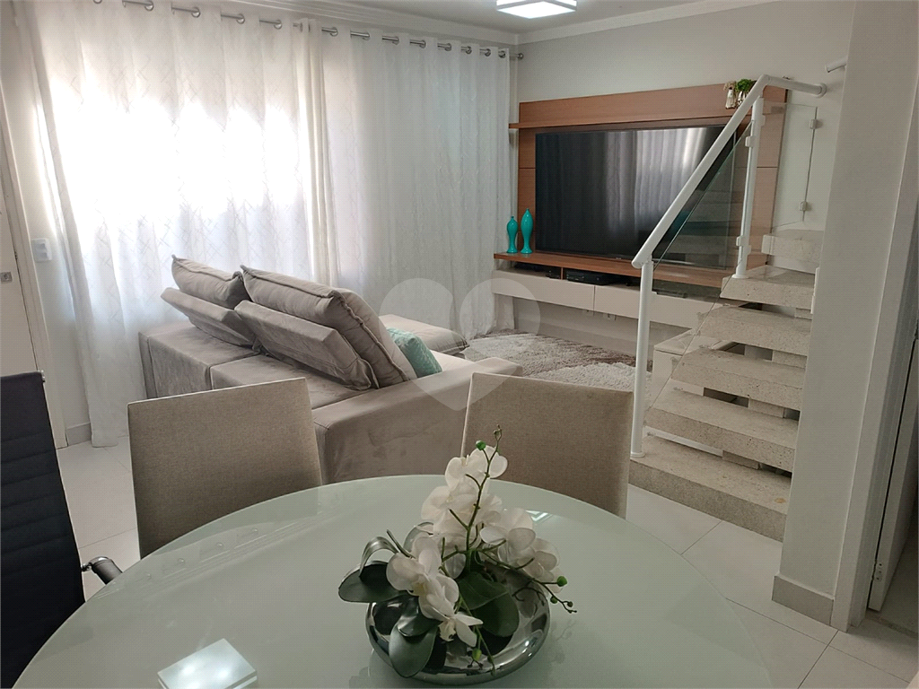 Sobrado à Venda na Vila Maria – 2 Suítes, 2 Vagas e Acabamento Impecável! -  Vila Maria

