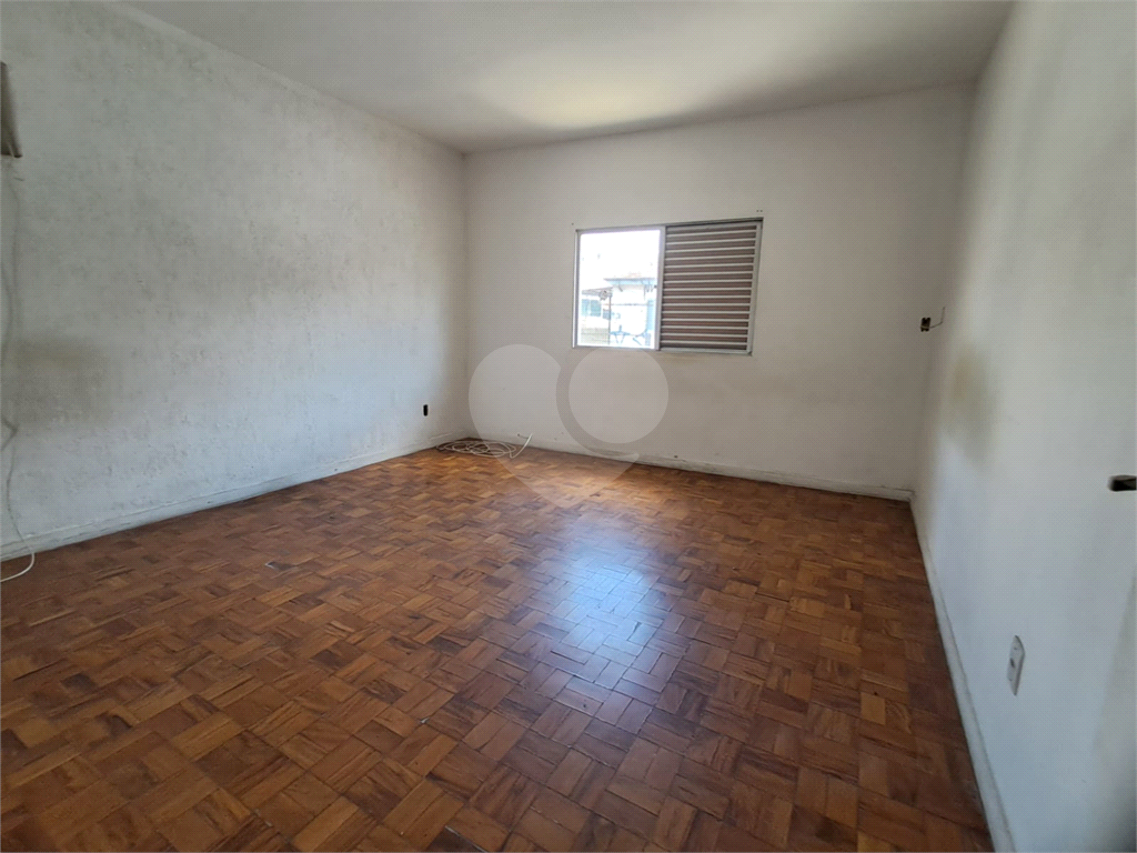 SOBRADO À VENDA | 350 m² | 3 DORMITÓRIOS | EDÍCULA |  2 VAGAS NA PARADA INGLESA!