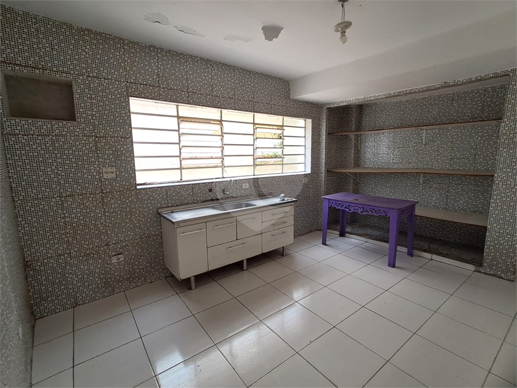 SOBRADO À VENDA | 350 m² | 3 DORMITÓRIOS | EDÍCULA |  2 VAGAS NA PARADA INGLESA!